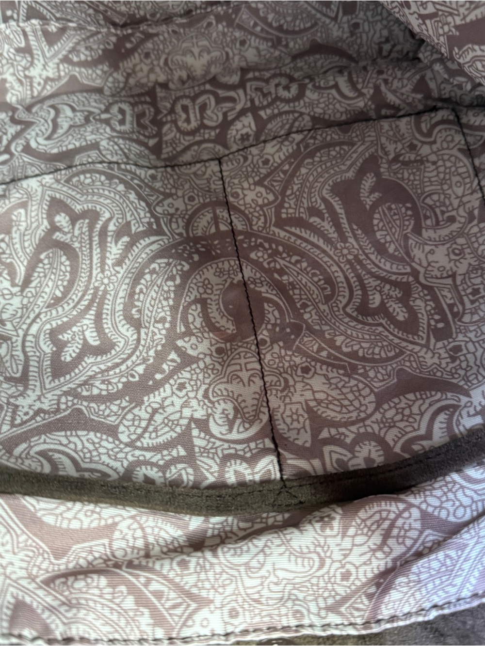 Bella Russo Shoulder Bag - Picture 4 of 8